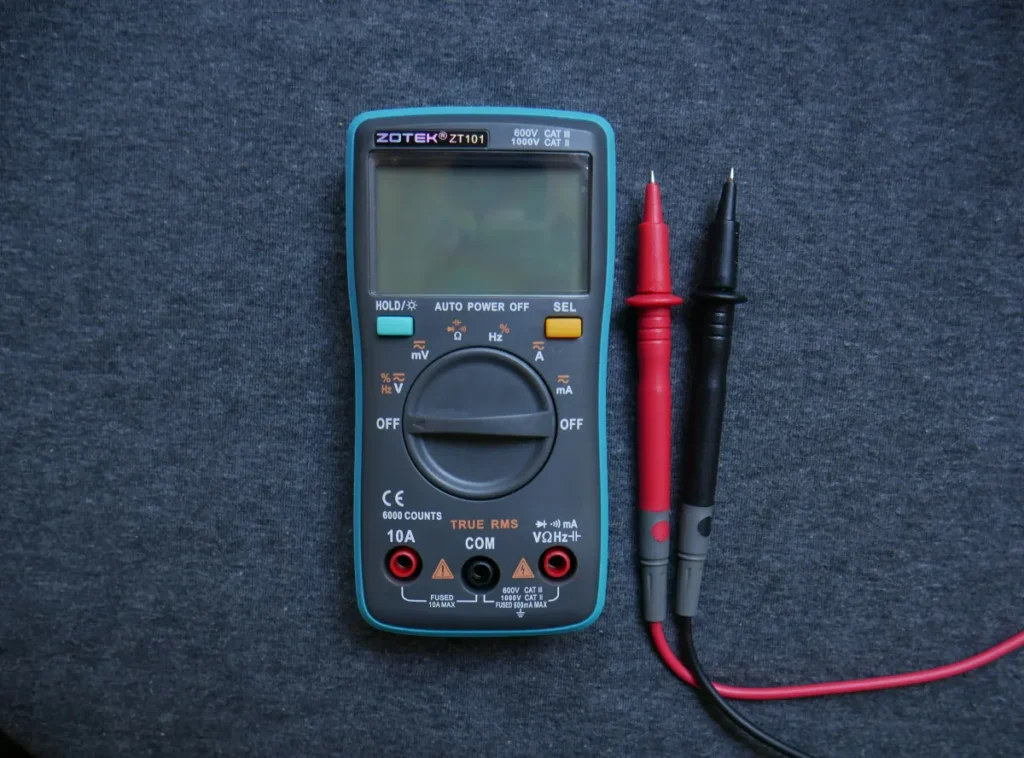 Multimeter voltage measurement