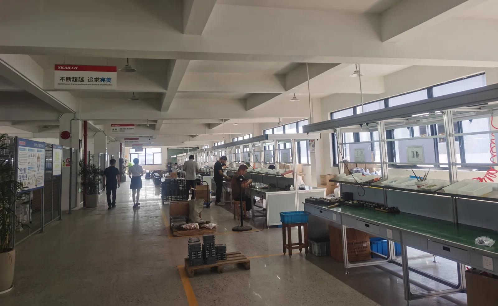 low voltage transformer manufacturer production floor in Yueqing China